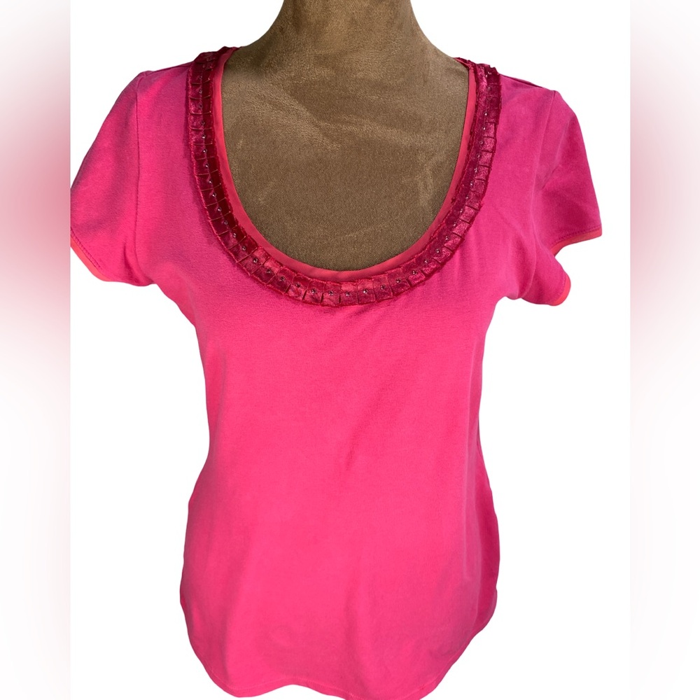 White House Black Market Pink Embellished Neck Tee‎ Size S | Stretch Cotton